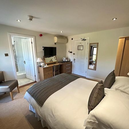 Le Friquet Hotel Castel ภายนอก รูปภาพ