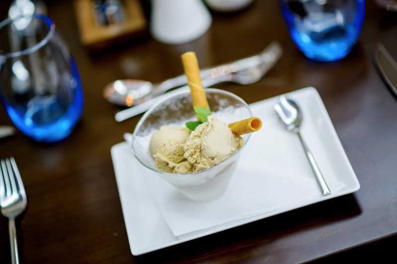 Le Friquet Hotel Castel ภายนอก รูปภาพ