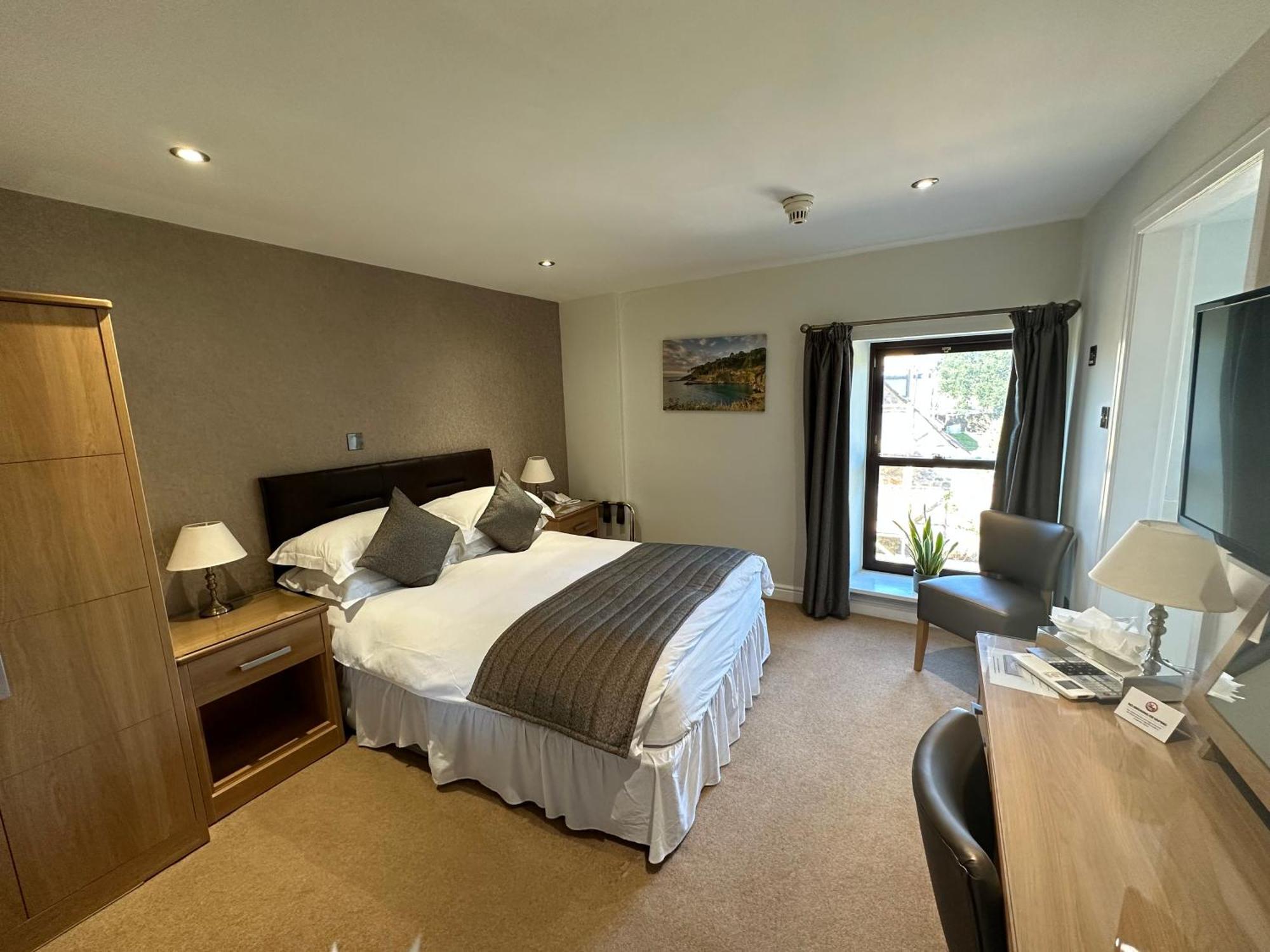 Le Friquet Hotel Castel ภายนอก รูปภาพ