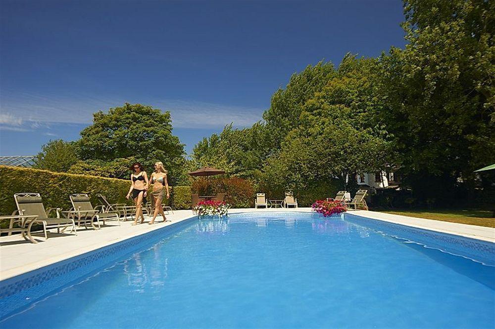 Le Friquet Hotel Castel ภายนอก รูปภาพ