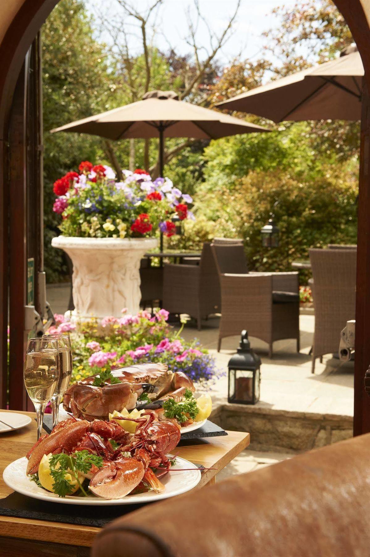 Le Friquet Hotel Castel ภายนอก รูปภาพ